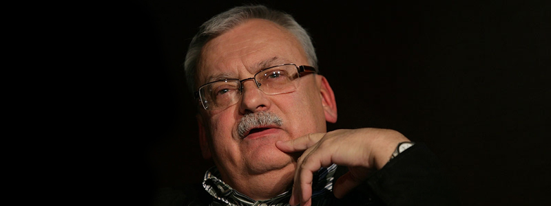 Andrzej Sapkowski Discusses Books and TV Series 